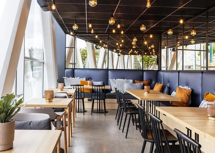 Best Western M-Treize Paris Asnieres